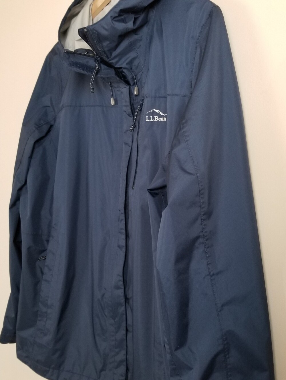 LL Bean Trail Model Rain Jacket Size XL - Picture 5 of 10